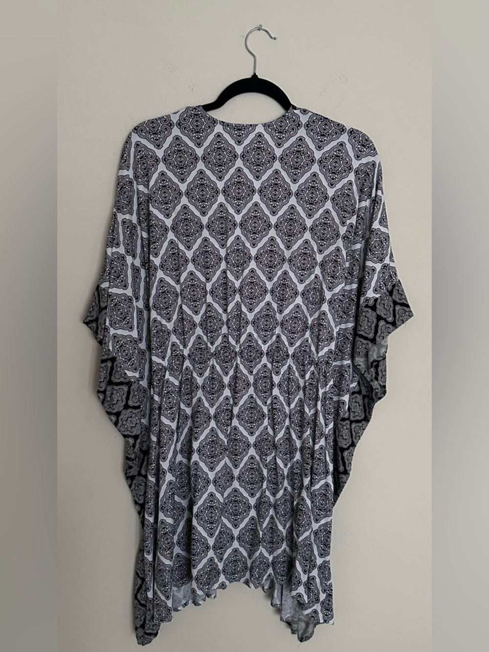 La Blanca Black & White Geo Tie-Front Swim Coverup with Tassels - Picture 5 of 11